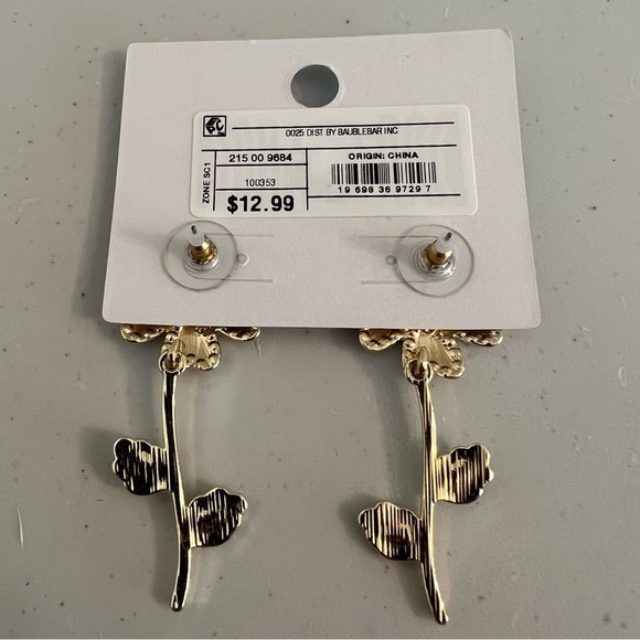 SUGARFIX by BaubleBar White Flower Drop Earrings - Picture 4 of 5